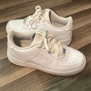 White Nike air forces